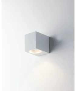 Applique "qubo" alluminio bianco, 9,3x8x6,7 cm Offerta Speciale